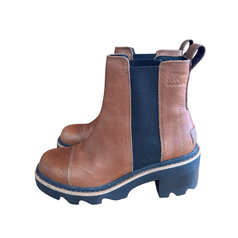 Sorel Joan Now Chelsea Boots Size 6.5 Brown Leather Lug Sole